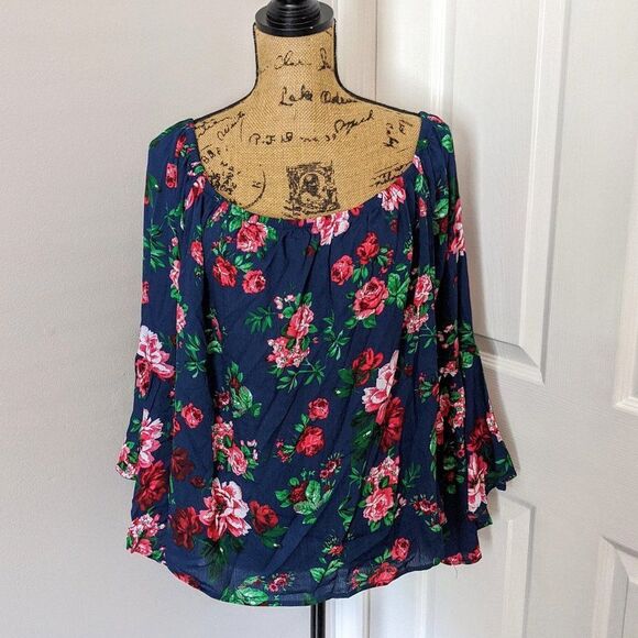 Floral off the shoulder bell sleeve top - Picture 3 of 7
